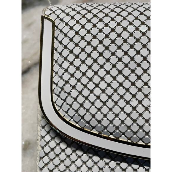 Vintage TF Tiger Metallic Purse Clutch White & Gold Art Deco Shoulder Chain - Picture 8 of 11